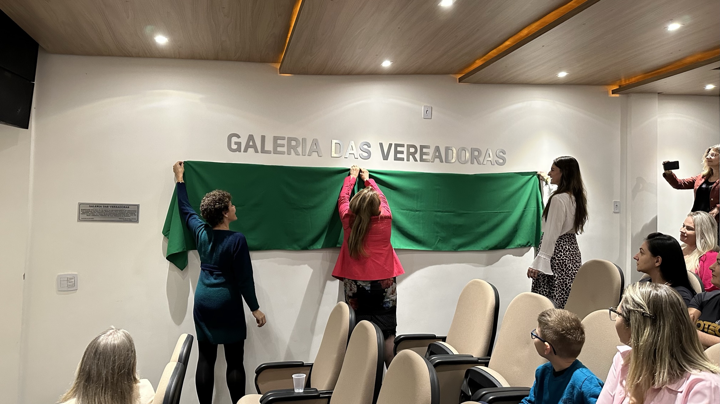 25/05/2023 - Inauguração Galeria das Vereadoras