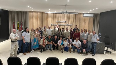 15/04/2024 - Entrega Moção de Aplausos à Ana Júlia Mior